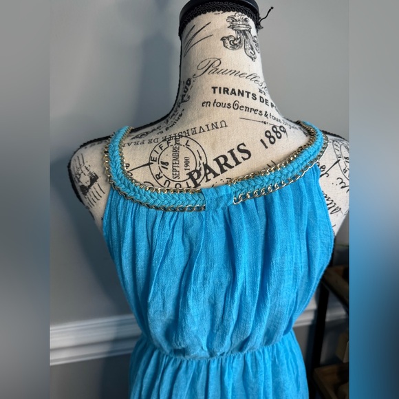 Elegant Blue Halter Maxi Dress - Picture 4 of 5